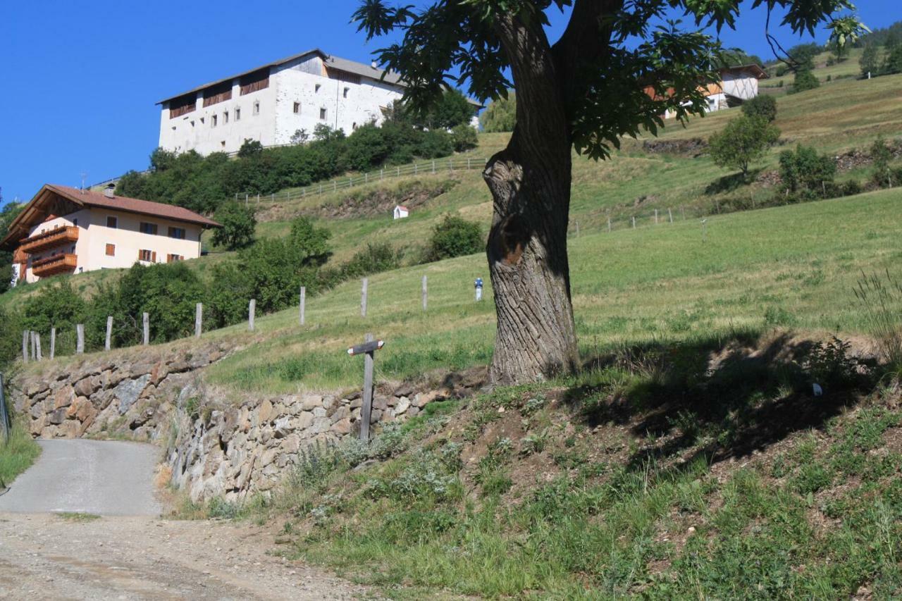 Tschott Hof Villa Villandro Bagian luar foto
